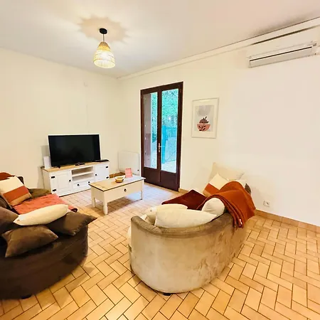 Maison Paisible, 15 Min Du Futuroscope & Arena. Holiday home