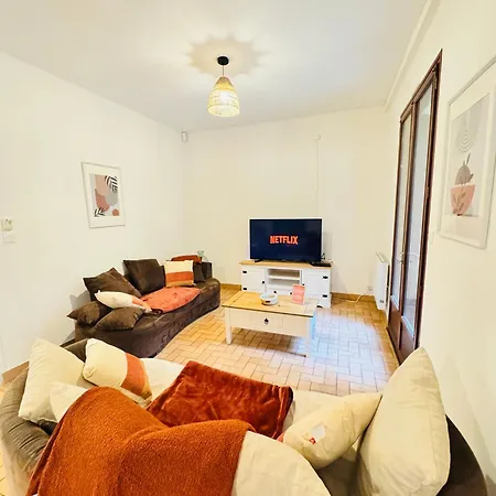 Maison Paisible, 15 Min Du Futuroscope & Arena. Holiday home