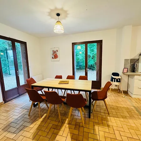 Maison Paisible, 15 Min Du Futuroscope & Arena. Holiday home *